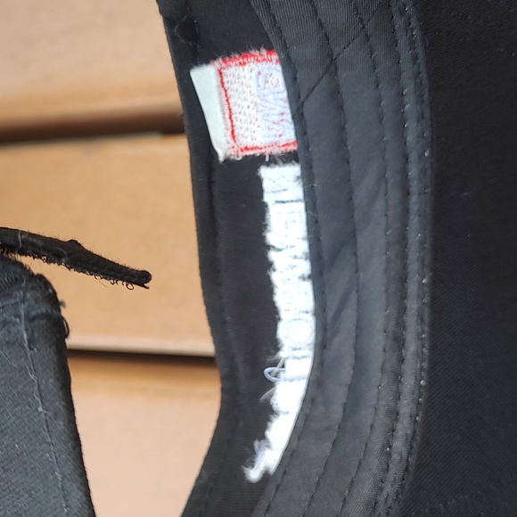 CNN New source Adjustable Unisex Visor - One Size Fits Most - Red Black - Picture 7 of 8